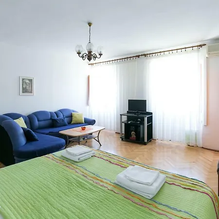 Appartement Zora *
